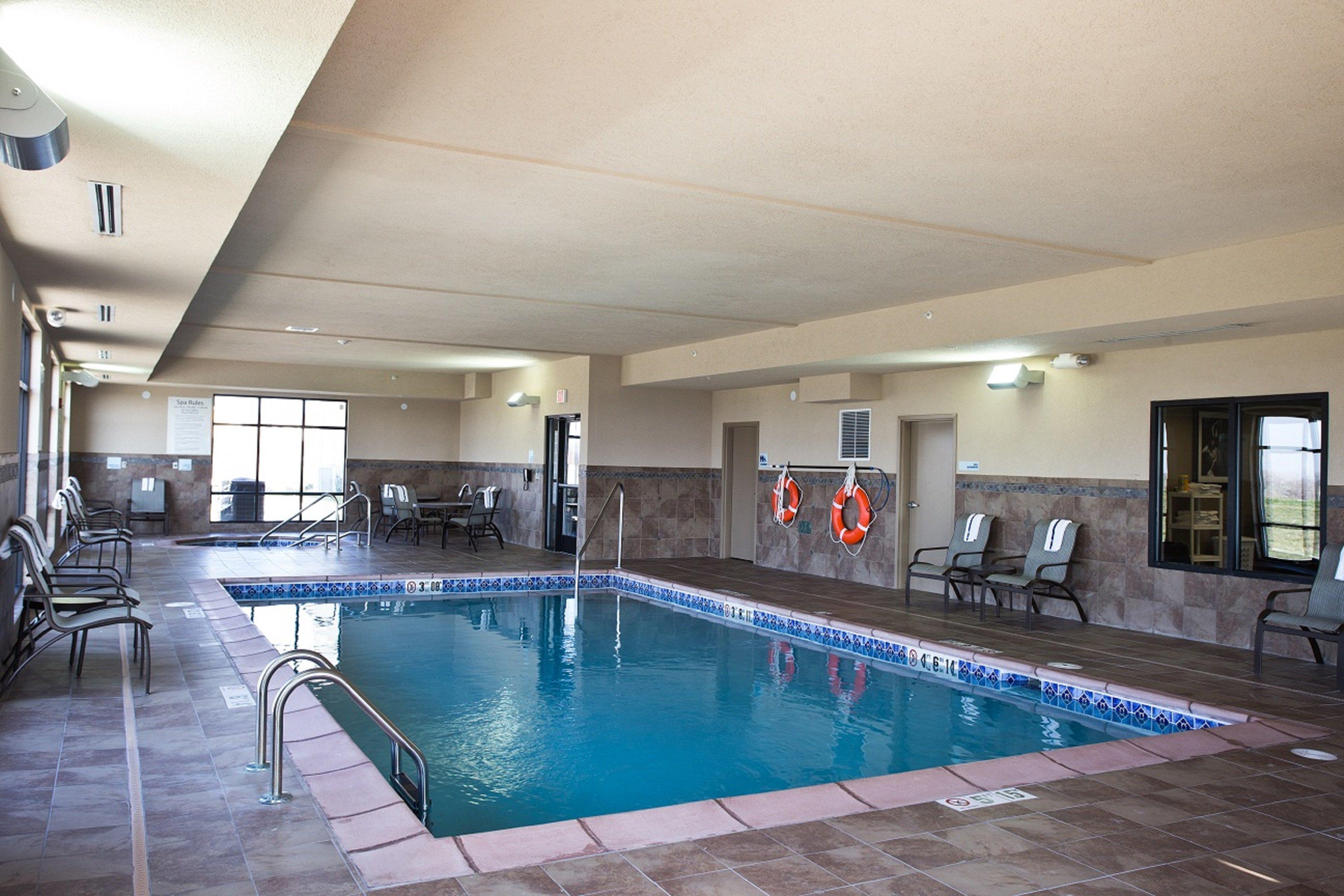 Holiday Inn Express And Suites Urbandale Des Moines By Ihg Eksteriør bilde