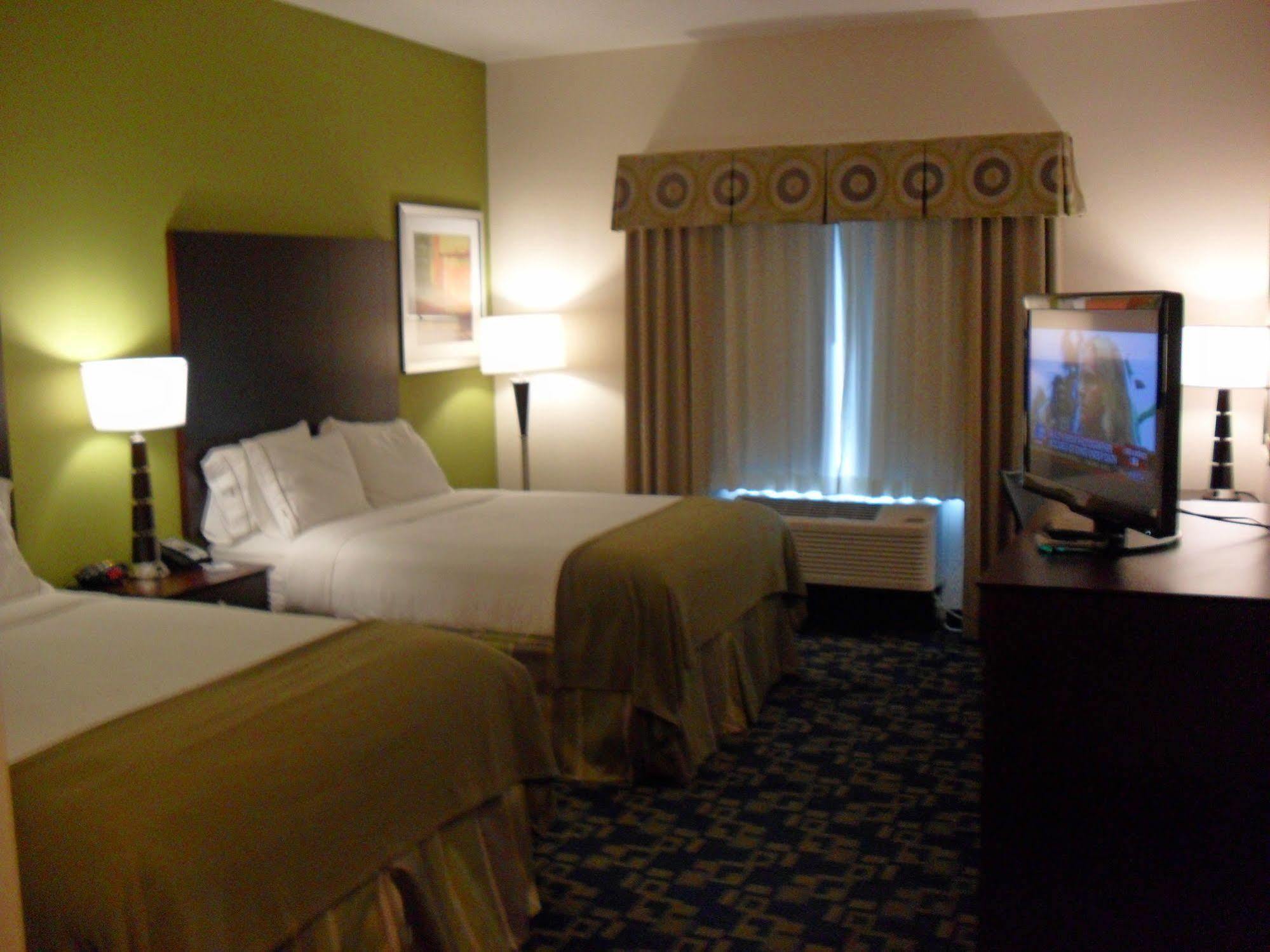 Holiday Inn Express And Suites Urbandale Des Moines By Ihg Rom bilde